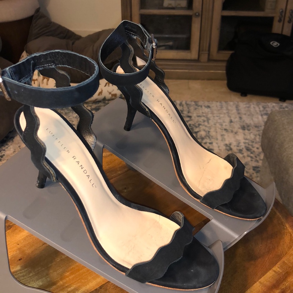 Loeffler Randall Size 8 Black Kitten Heel